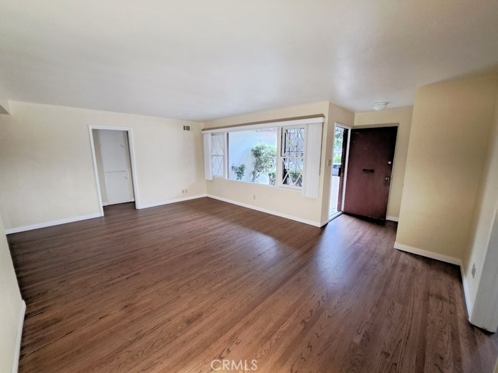 listing image 130723455779055387699