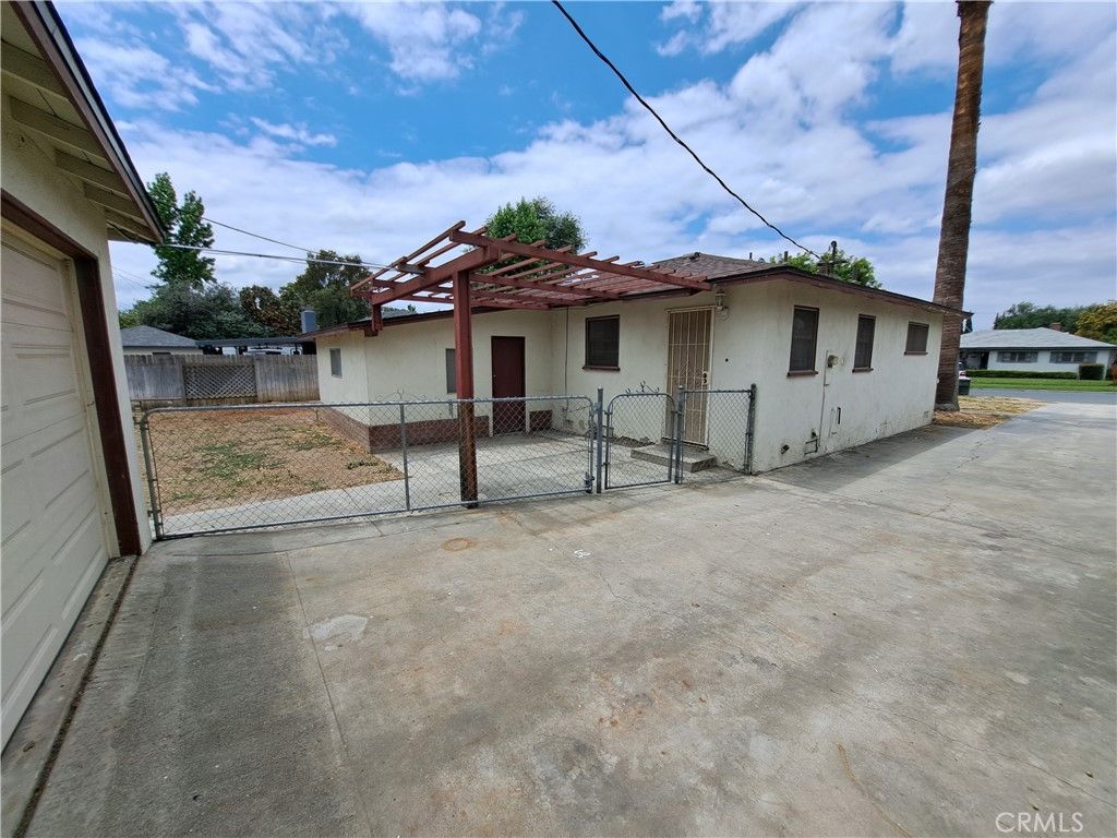 listing image 130722012985559594842