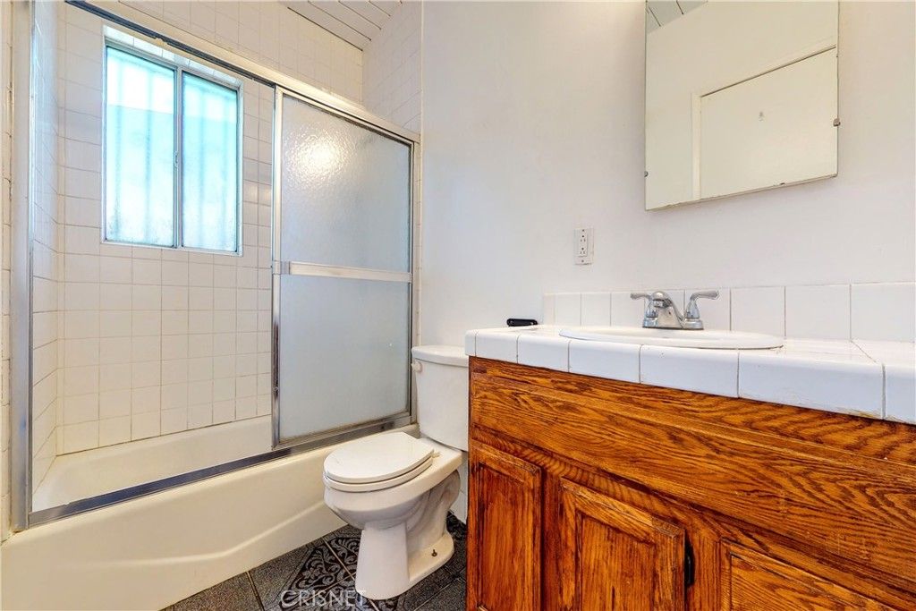 listing image 130722990016244429591