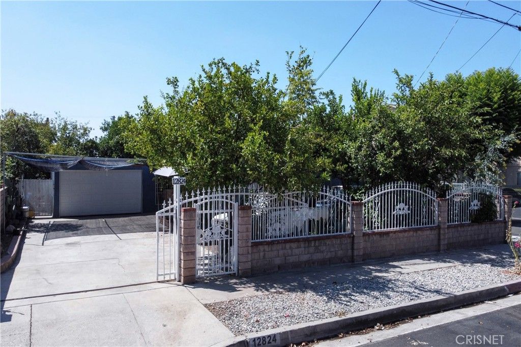 listing image 130728899335934770446