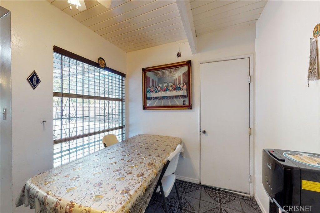 listing image 130726118291621262134
