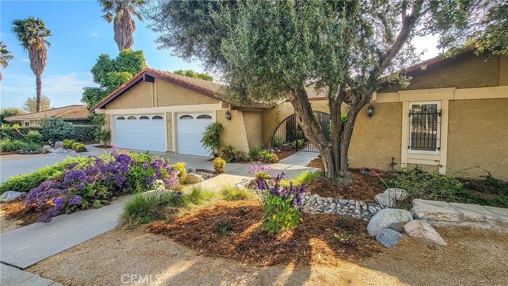 listing image 130725820233225369617