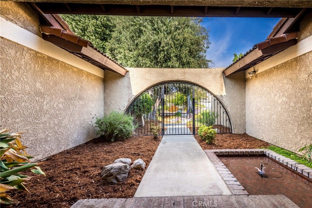 listing image 130721385189649721953