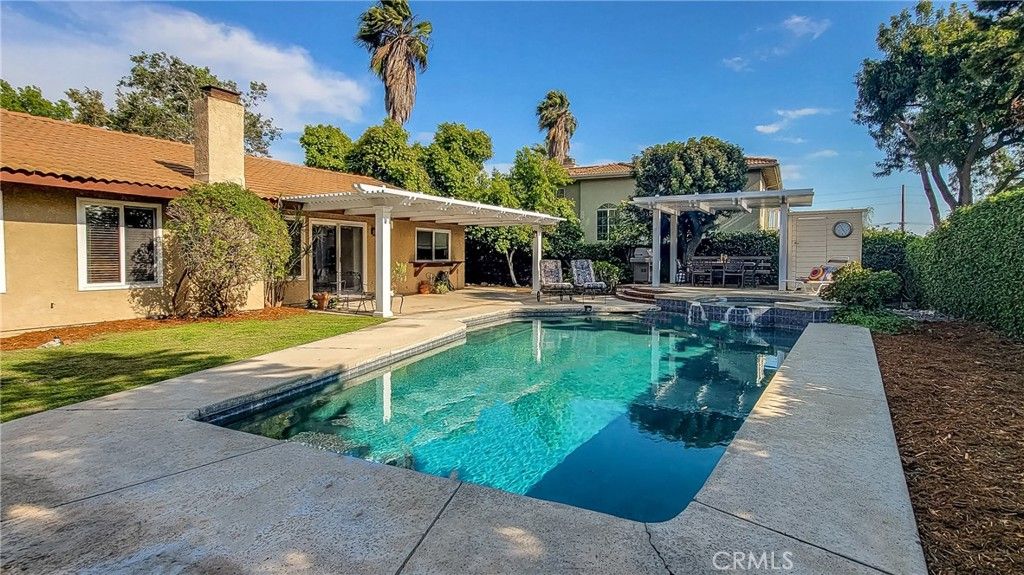 listing image 130727001047878782850