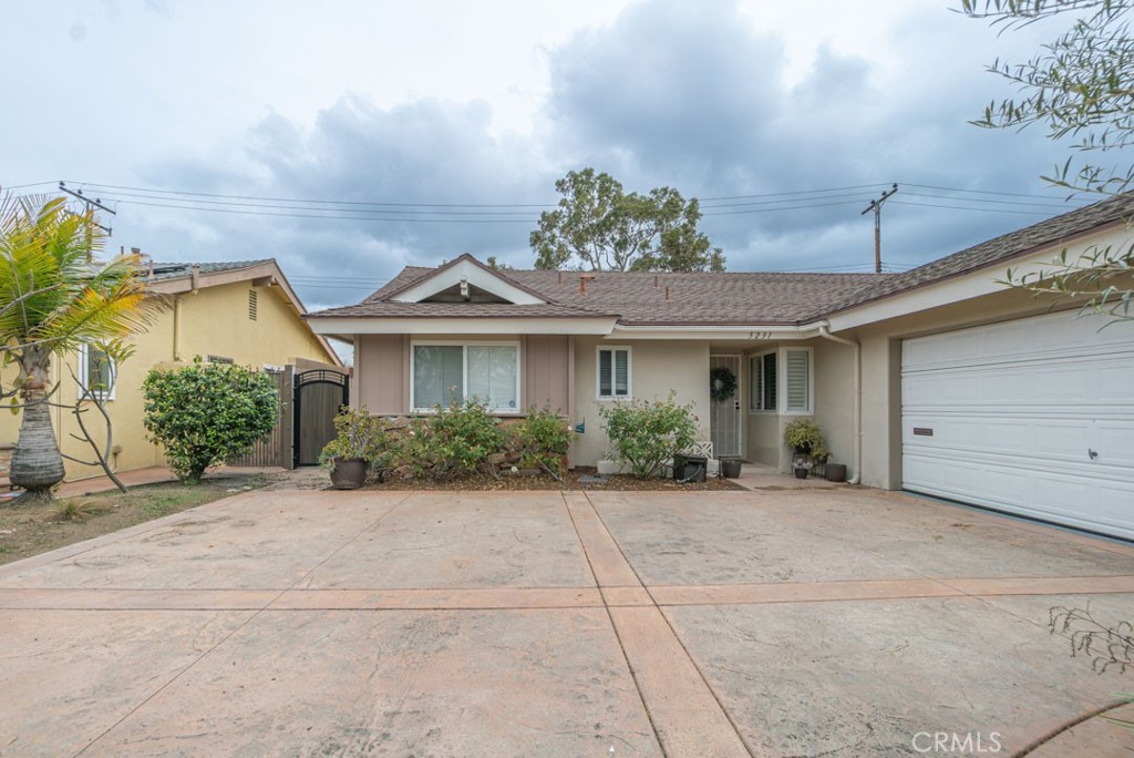 5231 E Canton Street