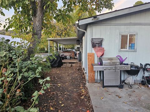 A home in Clearlake Oaks