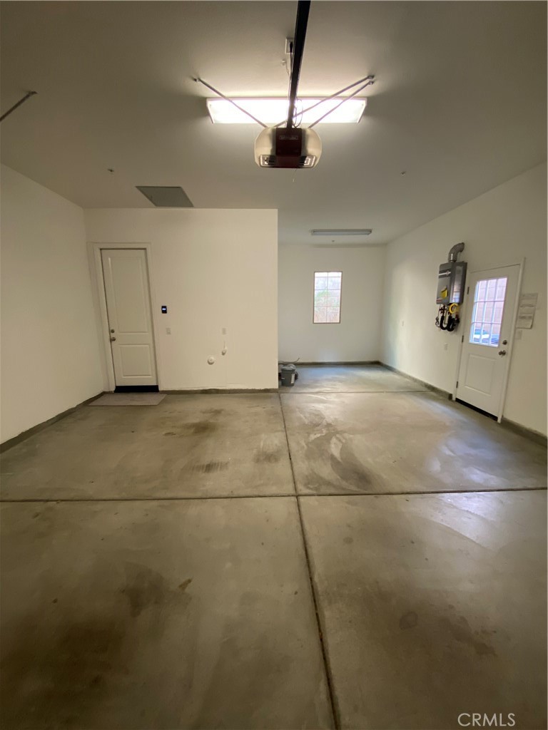 MAGNOLIA (CVMAG) - Residential Lease