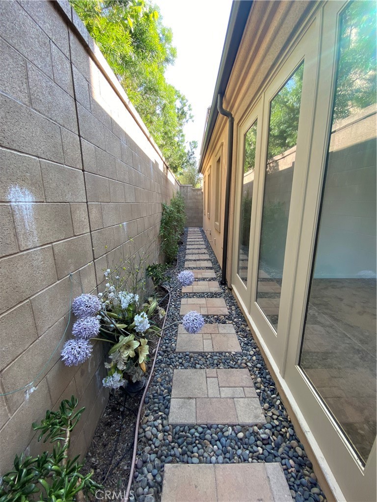 MAGNOLIA (CVMAG) - Residential Lease