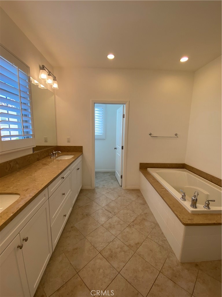 MAGNOLIA (CVMAG) - Residential Lease