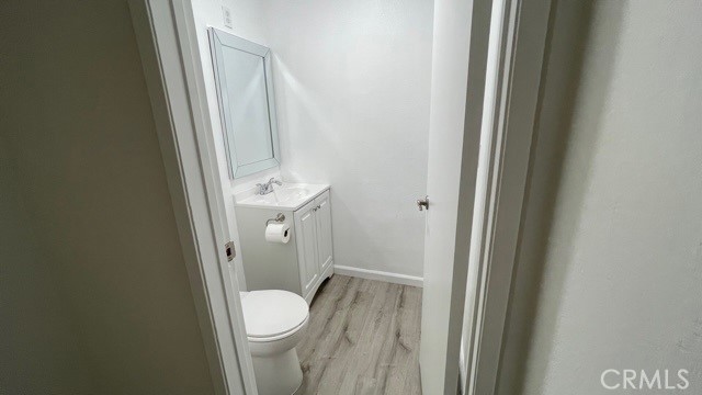 7631 Reseda Boulevard 79-X