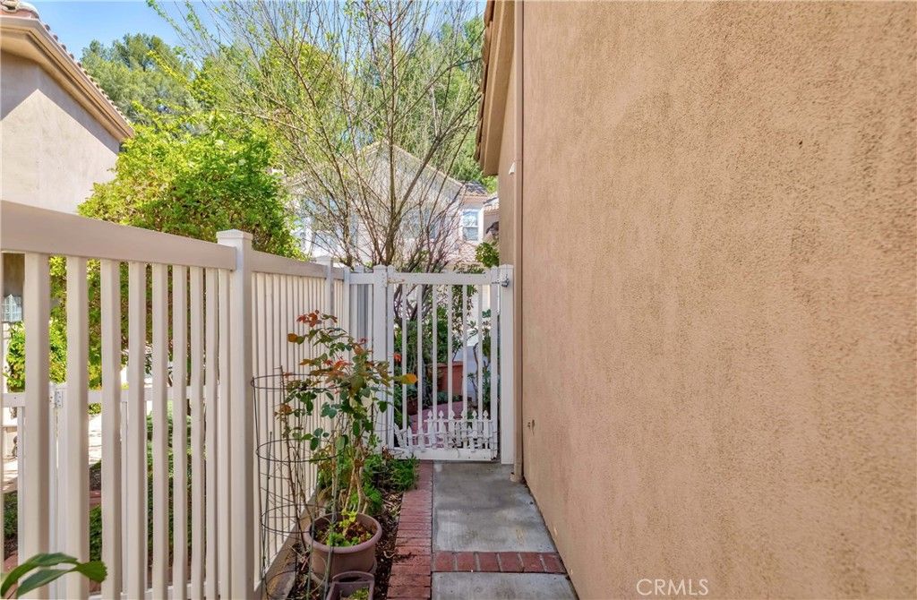 listing image 52