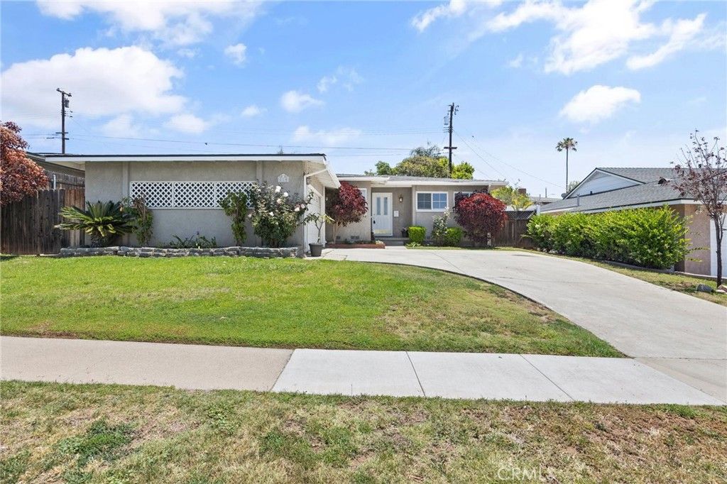 listing image 130726132588781802470