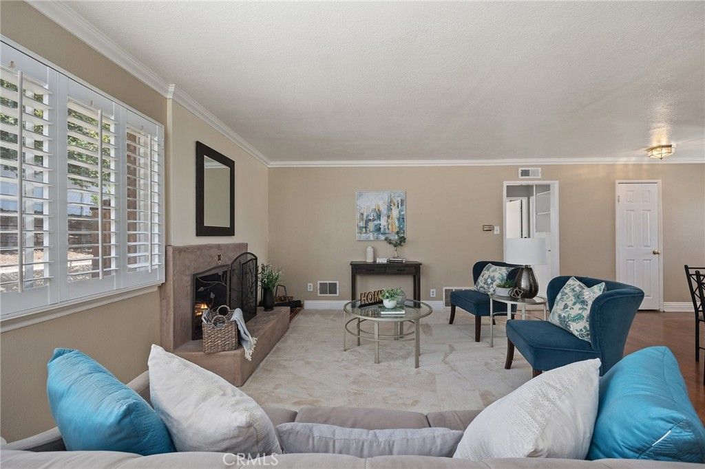 listing image 130722207462184342672