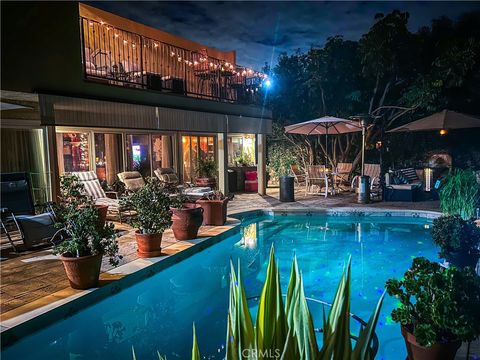6323 Geyser Avenue Tarzana CA 91335
