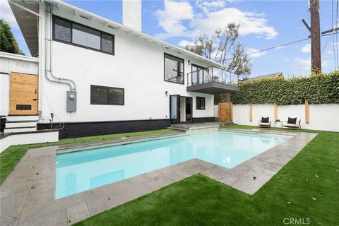 A home in Manhattan Beach