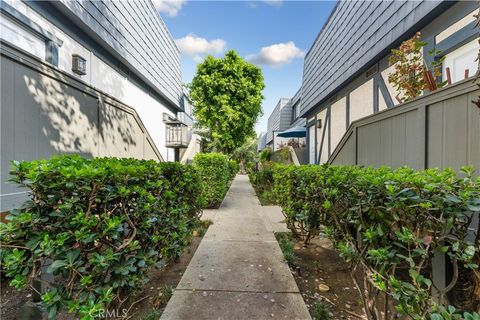 A home in Tarzana