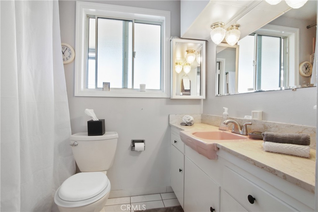 Photo 11 of 16 of 15312 S Normandie Avenue 201 condo