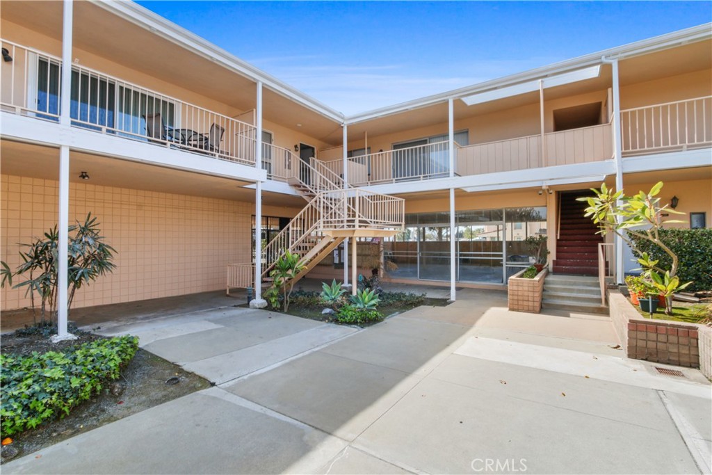 Photo 15 of 16 of 15312 S Normandie Avenue 201 condo