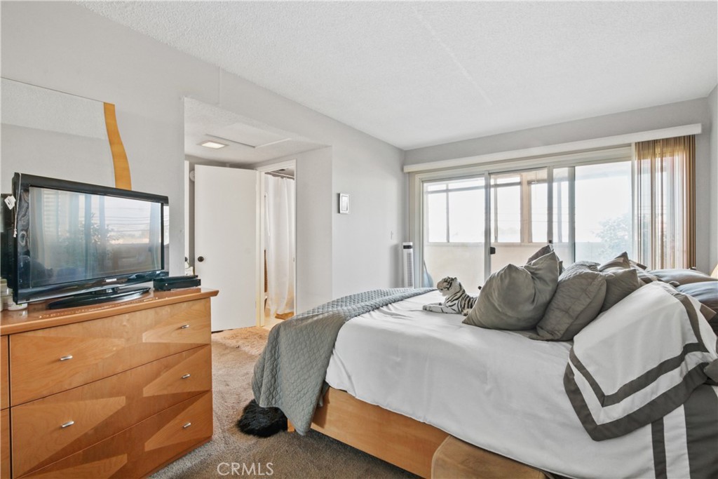Photo 12 of 16 of 15312 S Normandie Avenue 201 condo