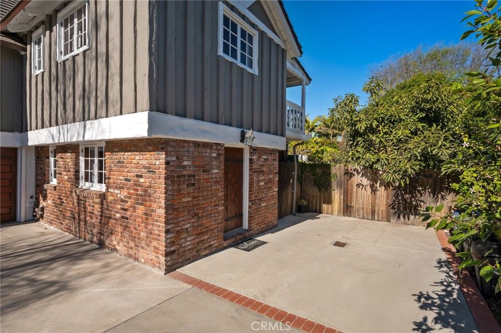 listing image 64