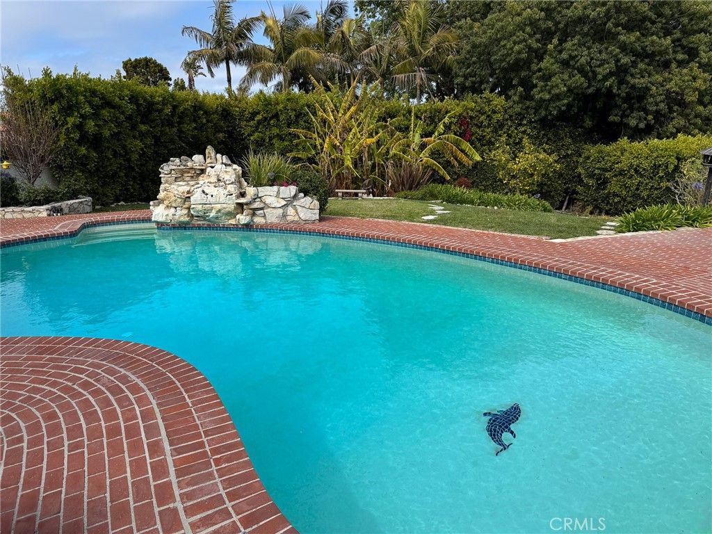 listing image 45