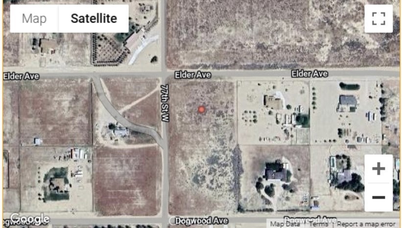 Main image without alt text