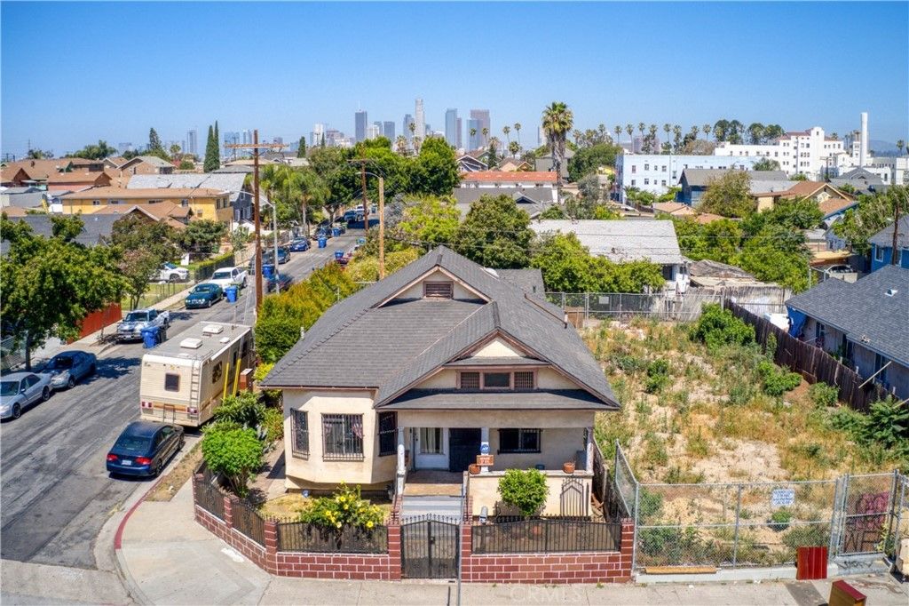 listing image 130728311789710008805