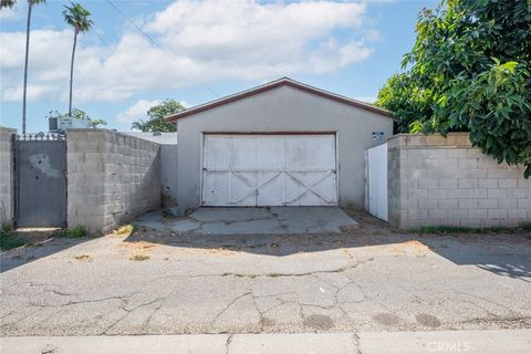 A home in Reseda