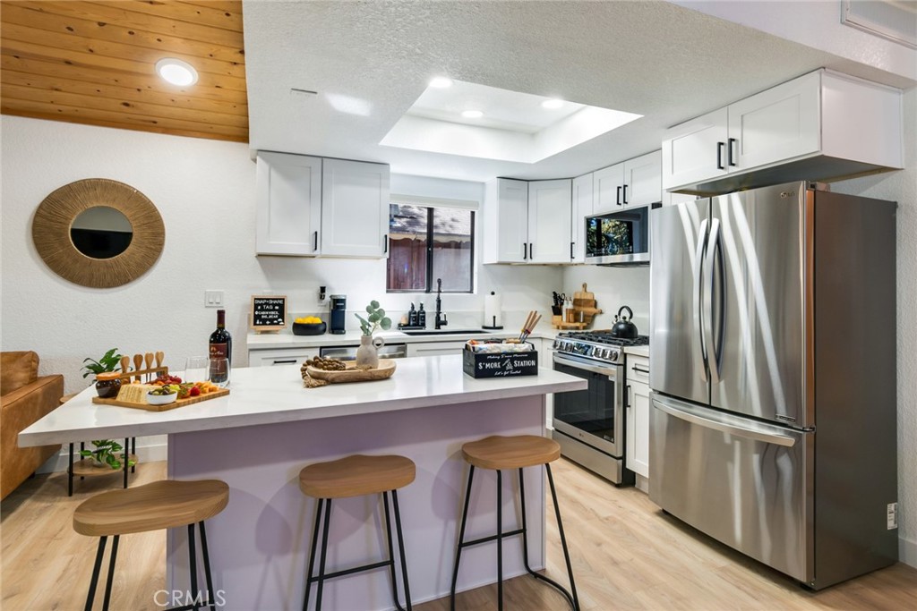 332 E Country Club Boulevard