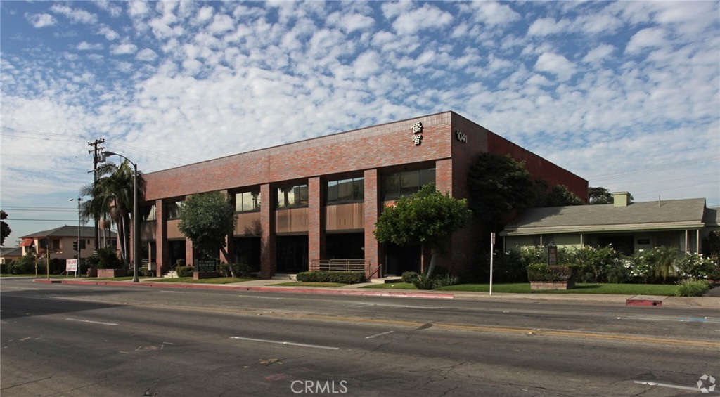 FULL BUILD-OUT MEDICAL OFFICE IN ALHAMBRA. FORMERLY USED FOR AN OTOLOGY LAB AND MEDICAL EXAM OFFICE. THIS 1150 SQ.FT. OFFICE SUITE FEATURES 5 LARGE OFFICES, A LABORATORY AREA, AND AN AUDIOLOGY AREA ALSO KNOWN AS IAC SOUND BOOTH FOR AUDIOLOGY/VESTIBULAR TESTING. ASSIGNED 3 PARKING SPACES AVAILABLE ON THE LOWER-LEVEL PARKING GARAGE. AN ADDITIONAL UPPER-LEVEL PARKING IS AVAILABLE FOR VISITORS. CENTRALLY LOCATED IN A DENSE COMMERCIAL BLOCK. EASILY ASSESSIBLE FROM THE INTERSTATE 10 FREEWAY. CLOSE PROXIMITY TO VARIOUS MEDICAL CENTERS, RESTAURANTS, BANKS, POST OFFICES, AND SHOPPING CENTERS LIKE THE ALHAMBRA PLACE AND ALHAMBRA SQUARE. FOR SHOWING APPOINTMENTS, PLEASE CALL AMENITIES DEVELOPMENT.