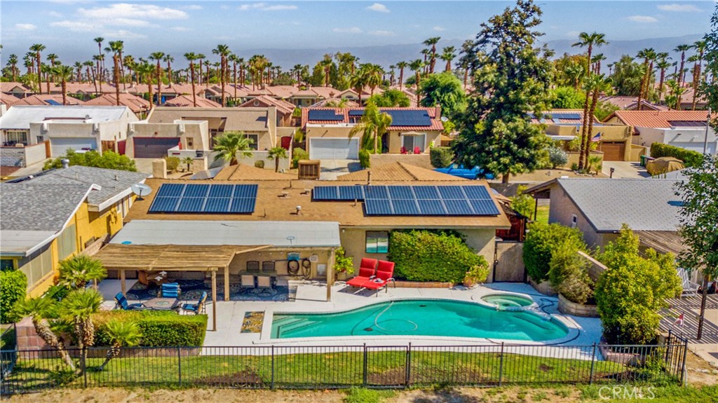 Palm Desert Country Club (32417) - Residential