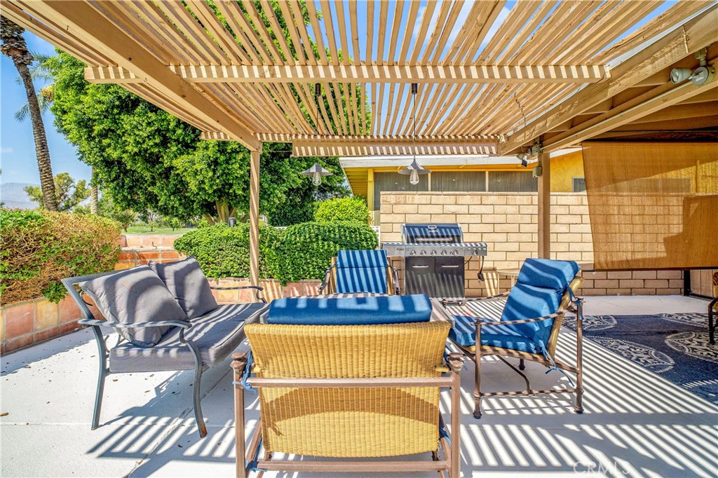 Palm Desert Country Club (32417) - Residential