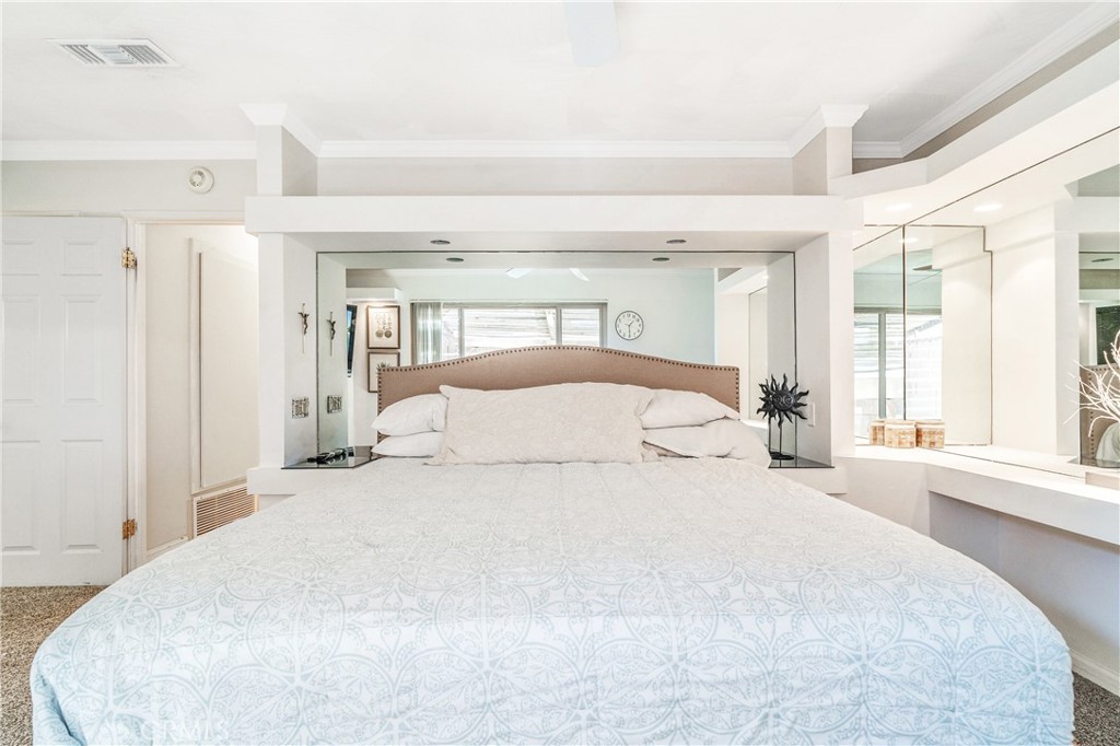 Palm Desert Country Club (32417) - Residential