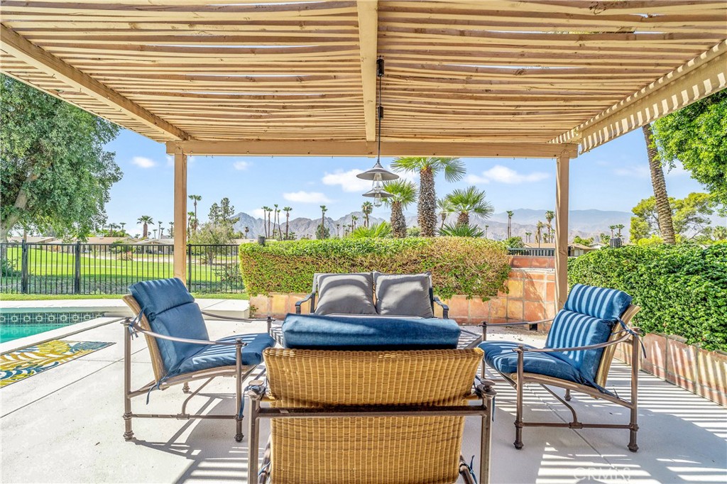 Palm Desert Country Club (32417) - Residential