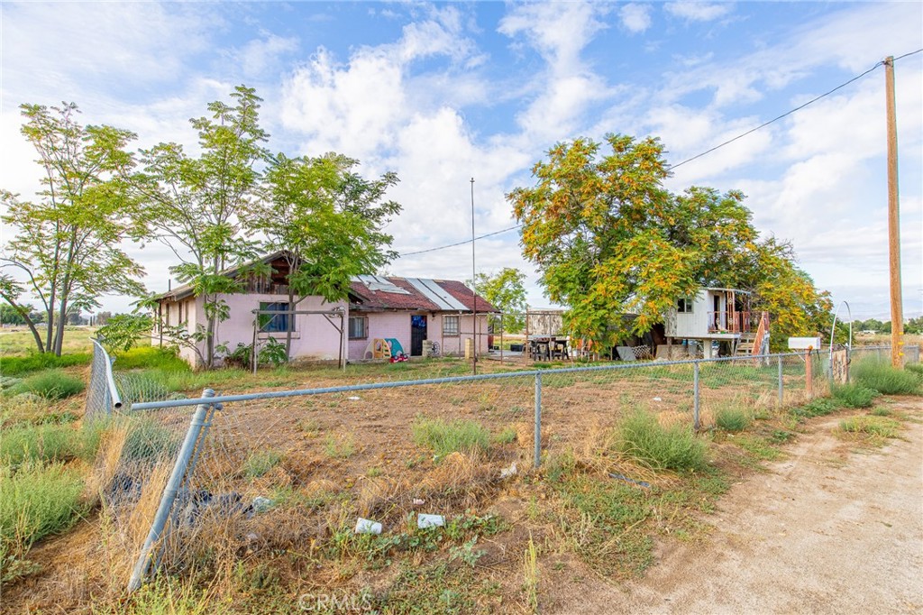 23489 Mapes Road
