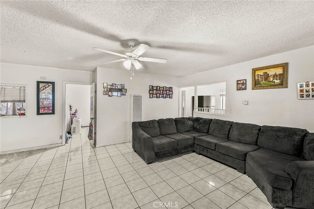 Photo 5 of 19 of 8263 Fenwick Street house