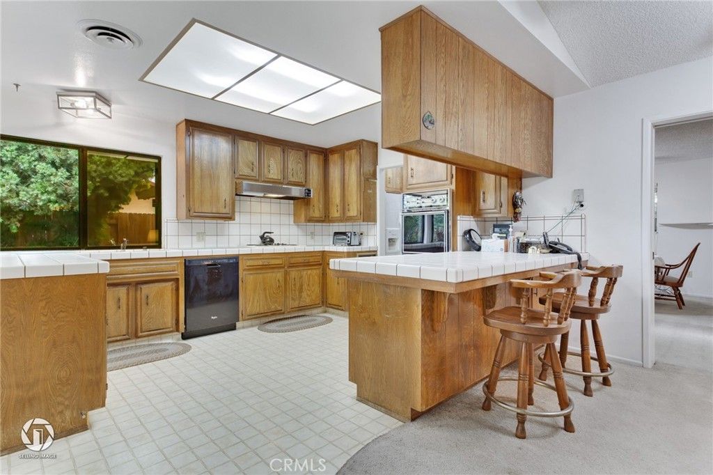 listing image 130725730455266377297