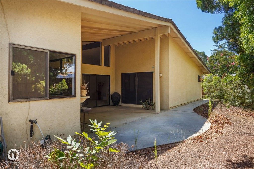 listing image 130722769940952950516