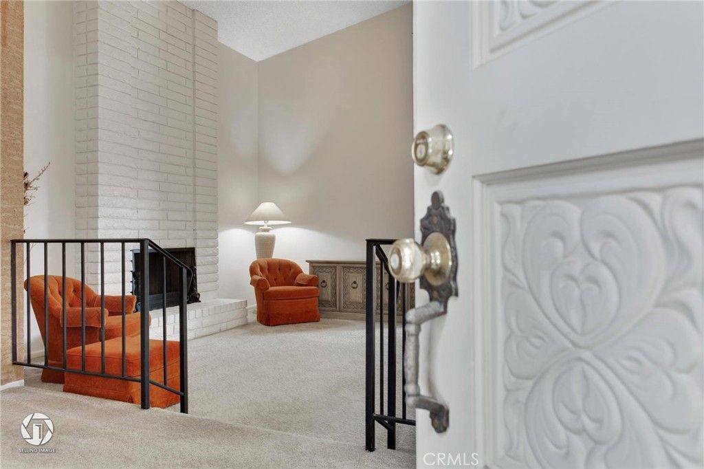 listing image 130721370051894510360