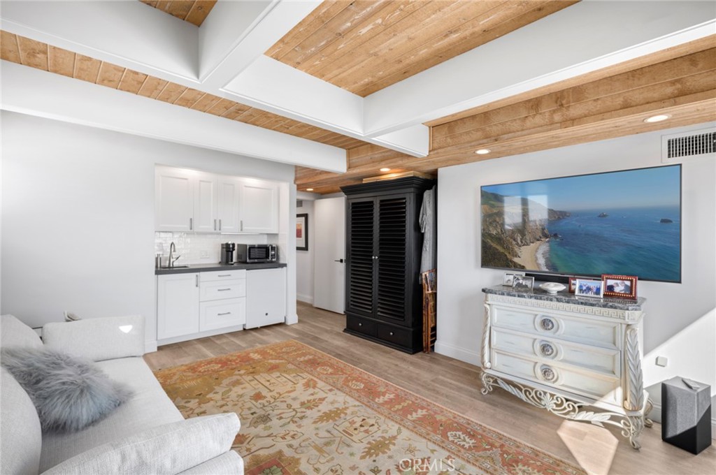 Emerald Bay (EB) - Residential