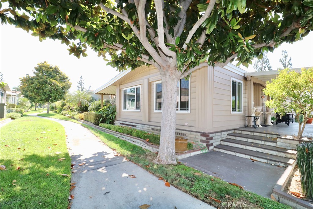 215 Lake Park Drive 91