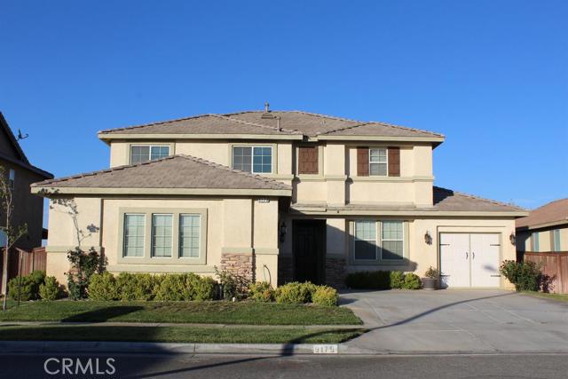Beautiful 4 bed 3 bath home! Great kitchen with newer appliances open to eating area and family room, ceiling fans through out. There is one bedroom and full bath downstairs. Upstairs you will find the master suite and 2 additional bedrooms as well as a large loft and the laundry room with plenty of storage. Beautifully landscaped front and back yard with large covered patio in the back with beautiful mountain views. No neighbors behind you. Freeway close for commuters! Close to shopping and schools. Oak hills high school district! Association Amenities: None # of RV Spaces: 0 Special Features: ,LF,PTRY,TS,NONE Lot Location Type: Standard Location Special Features: Garage Door Opener, Underground Util: # of Attached Spaces: 3 # of Detached Spaces: 0
