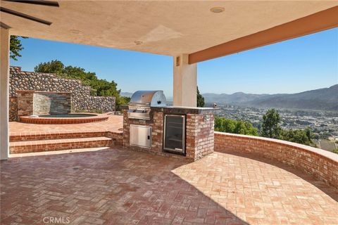 A home in Santa Paula