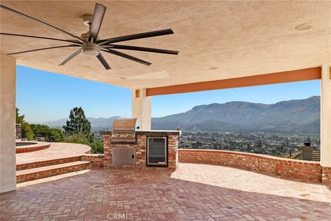 A home in Santa Paula