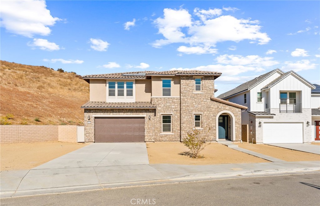 11742 Canoga Drive