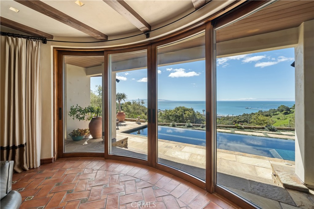 Avila Beach (320) - Residential