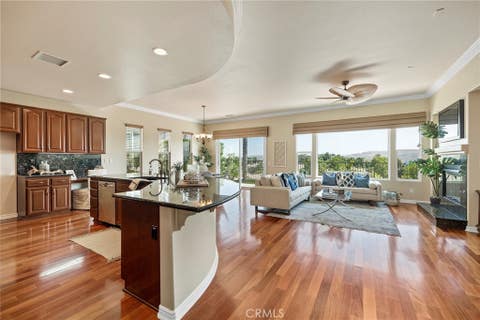 Featured picture for the property OC24147697