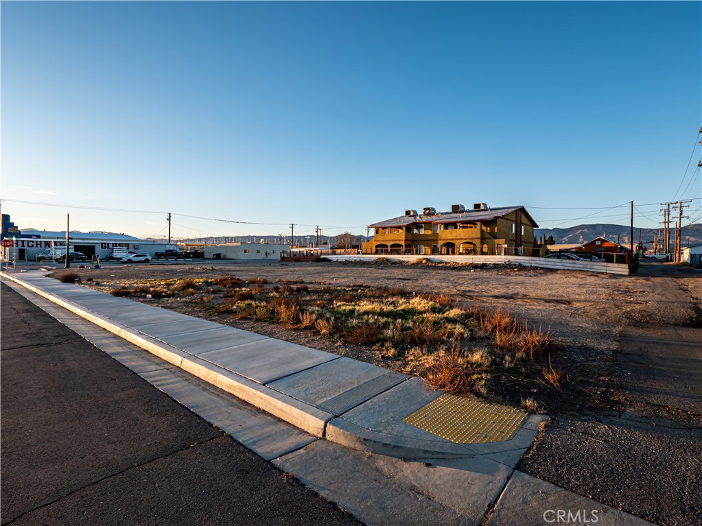 Photo 4 of 4 of 16014 K Street land