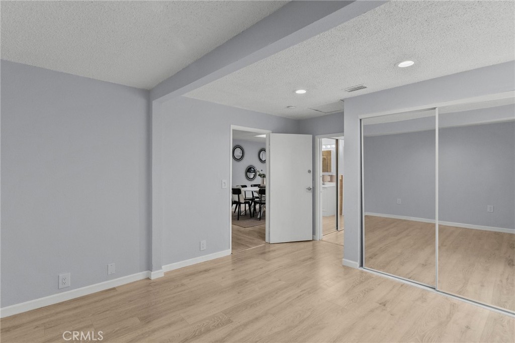 Photo 16 of 34 of 10223 Whitegate Avenue house