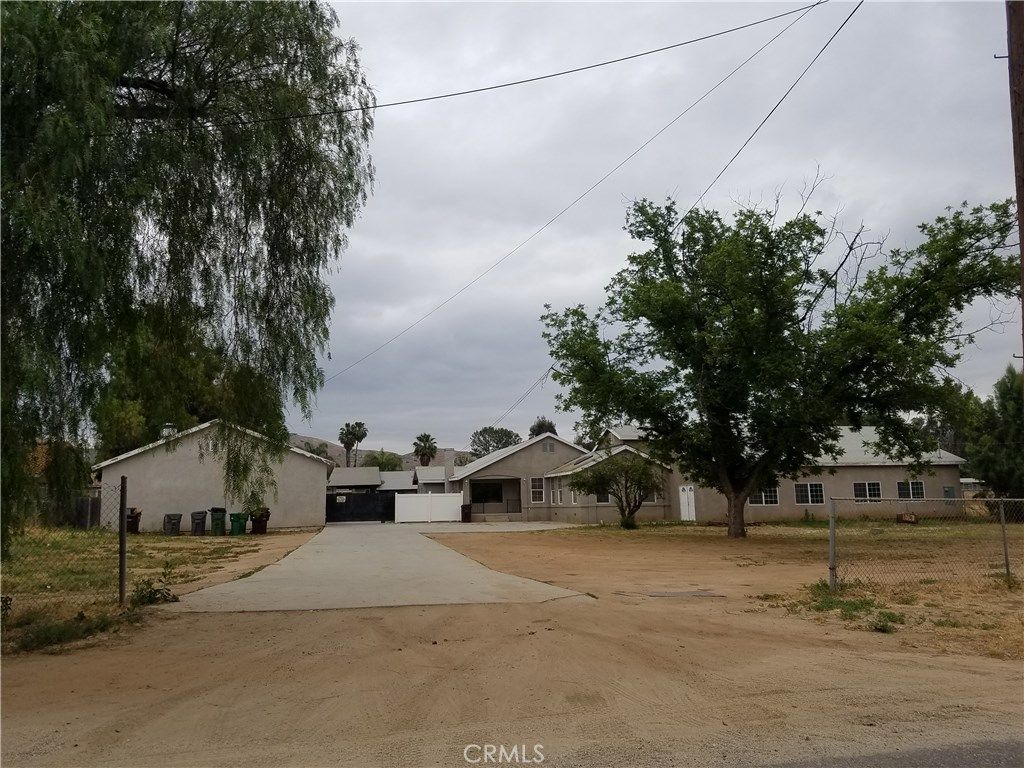 listing image 130724867778961149970